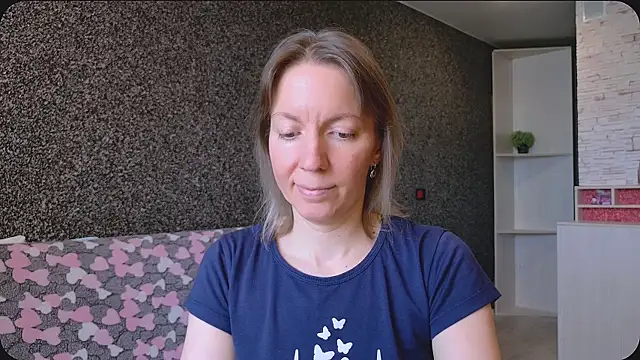 Amanda Luxe online show from July 2026 02:38:01 AM