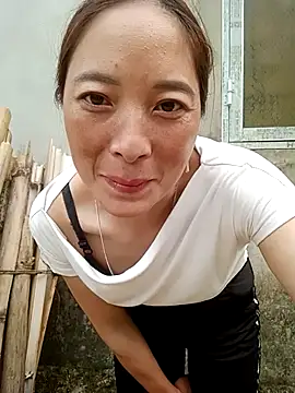 muamua99 online show from April 2026 01:15:01 AM