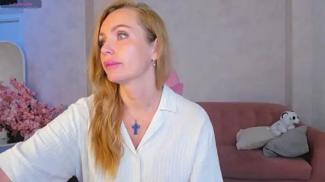 Marie Hayes online show from July 2026 01:12:02 AM