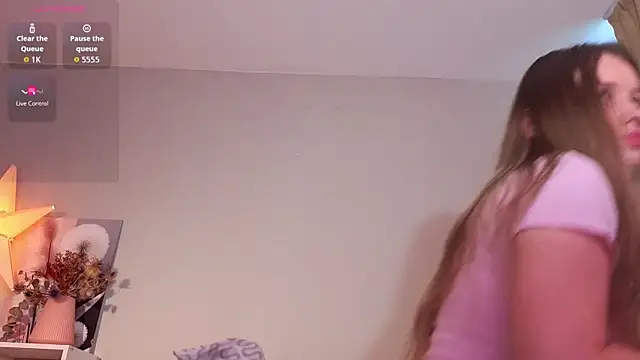 SmolCutie online show from July 2026 05:27:02 AM
