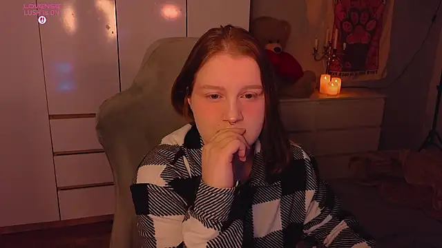 Snapshot of Ol1via chatting on March 2026 02:02:01 AM Ol1via online show from March 2026 02:02:01 AM