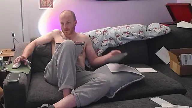 Snapshot of SeanSativa chatting on May 2026 02:05:02 AM SeanSativa online show from May 2026 02:05:02 AM
