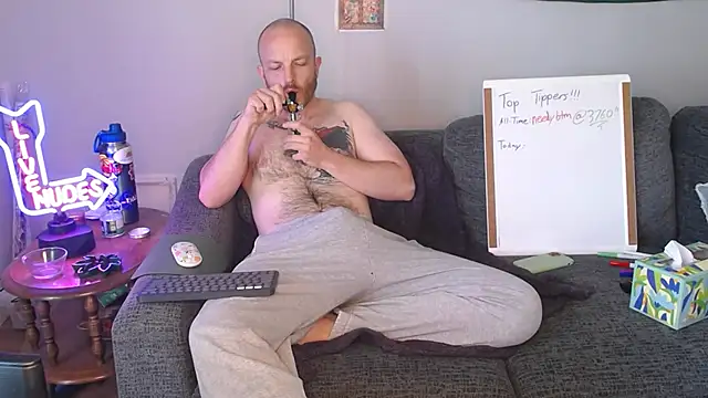 Snapshot of SeanSativa chatting on June 2026 11:05:01 AM SeanSativa online show from June 2026 11:05:01 AM