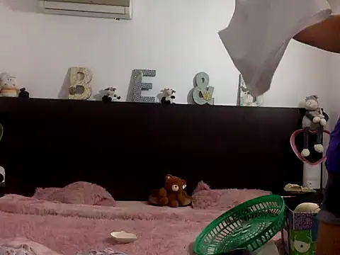 Flabia Roses online show from February 2026 03:52:02 PM