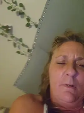 Snapshot of HotAzMilf chatting on April 2026 08:41:02 AM HotAzMilf online show from April 2026 08:41:02 AM