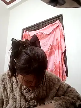 kira0021 online show from February 2026 11:53:02 AM