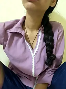 Kanchan7909 online show from May 2026 04:04:02 PM