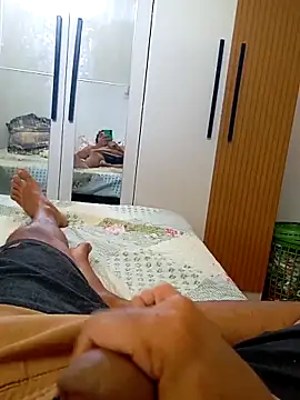 Snapshot of Dariralf chatting on January 2026 02:10:01 PM Dariralf online show from January 2026 02:10:01 PM