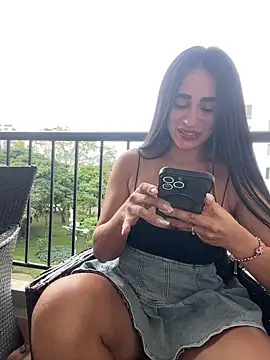 Snapshot of RoseOnYou chatting on January 2026 09:19:01 PM RoseOnYou online show from January 2026 09:19:01 PM