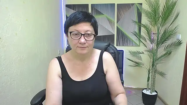 EmilyL0ve online show from July 2026 05:10:02 PM