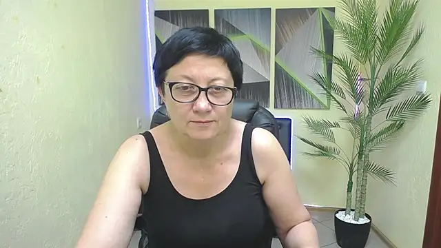 EmilyL0ve online show from July 2026 04:58:02 PM
