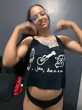 Snapshot of HyaraMoon chatting on February 2026 03:13:02 AM HyaraMoon online show from February 2026 03:13:02 AM