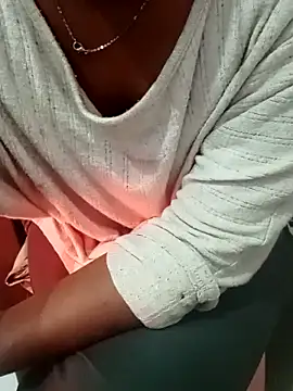 Snapshot of Sexy_sara09 chatting on February 2026 03:57:02 AM Sexy sara09 online show from February 2026 03:57:02 AM