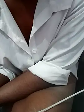 Snapshot of Sexy_sara09 chatting on February 2026 04:37:02 PM Sexy sara09 online show from February 2026 04:37:02 PM