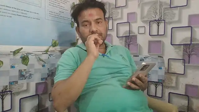 Snapshot of KUMA_500 chatting on February 2026 08:42:01 AM KUMA 500 online show from February 2026 08:42:01 AM