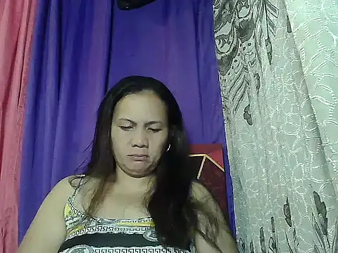 prettymomma24xx online show from June 2026 08:33:01 PM