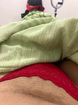 Snapshot of kahraujo chatting on April 2026 11:52:02 AM kahraujo online show from April 2026 11:52:02 AM