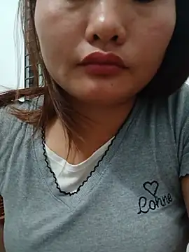 Snapshot of Sweet--Sexy chatting on May 2026 06:31:02 PM Sweet--Sexy online show from May 2026 06:31:02 PM