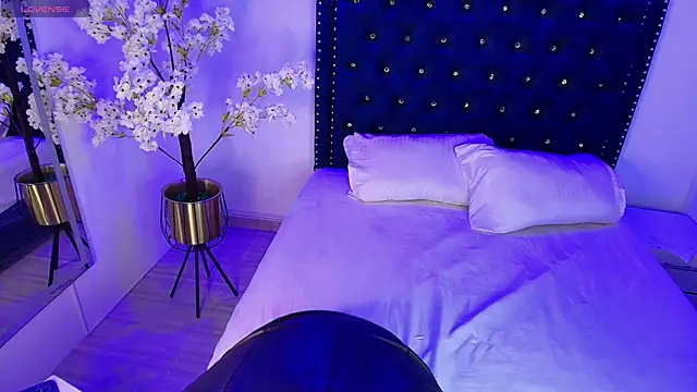 Snapshot of Hannah_andrews chatting on February 2026 03:22:01 PM Hannah andrews online show from February 2026 03:22:01 PM