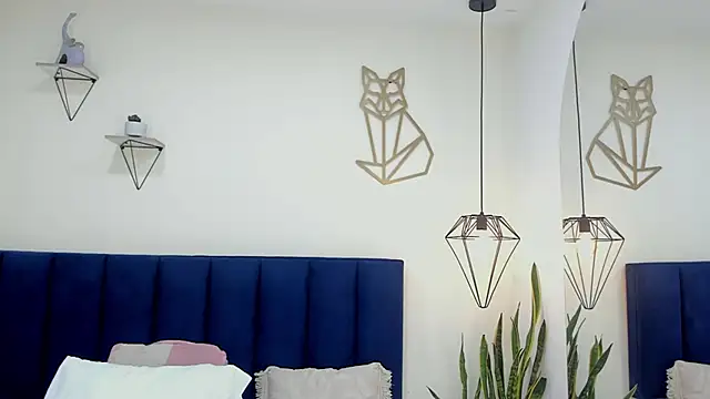 Snapshot of mayaevansmg chatting on February 2026 12:12:01 PM mayaevansmg online show from February 2026 12:12:01 PM