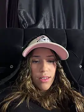 vicky bass  online show from April 2026 12:13:02 AM