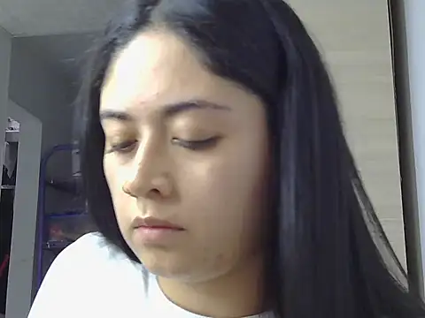 Snapshot of SweetAlbedo chatting on January 2026 10:33:02 PM SweetAlbedo online show from January 2026 10:33:02 PM