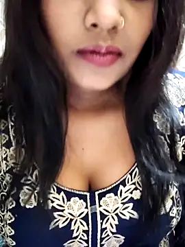 Snapshot of SA-K-SHI chatting on February 2026 05:19:02 PM SA-K-SHI online show from February 2026 05:19:02 PM