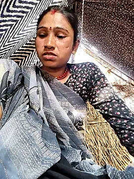 lodhi8080 online show from February 2026 10:49:02 AM