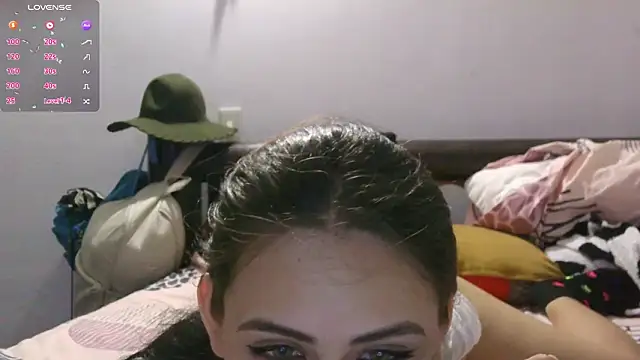 Snapshot of diosa_cristal_ chatting on March 2026 05:33:02 AM diosa cristal online show from March 2026 05:33:02 AM