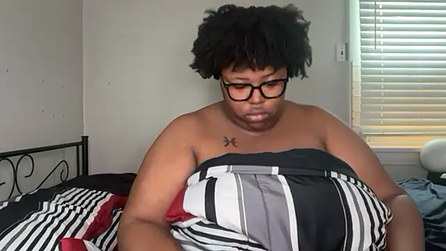 Chocolatebunnyxx96 online show from April 2026 02:04:02 PM