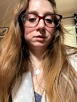 Snapshot of Elenore_hoesevelt chatting on January 2026 07:05:02 PM Elenore hoesevelt online show from January 2026 07:05:02 PM