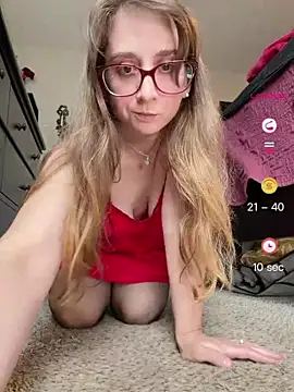 Snapshot of Elenore_hoesevelt chatting on July 2026 07:24:01 PM Elenore hoesevelt online show from July 2026 07:24:01 PM