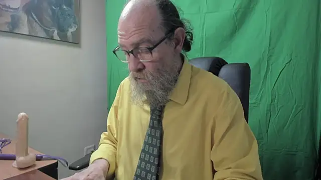 Uncle Hottie online show from March 2026 04:32:02 PM