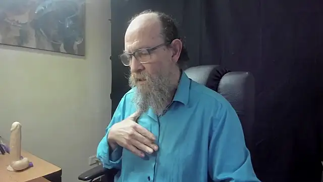 Uncle Hottie online show from April 2026 06:31:02 PM