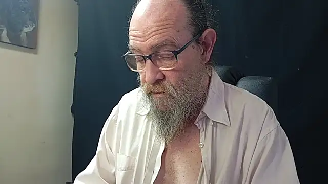 Uncle Hottie online show from April 2026 04:55:02 PM