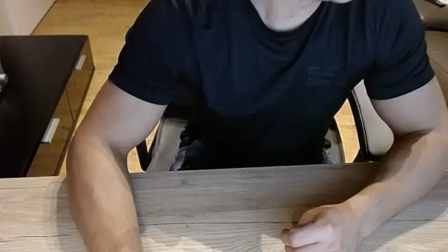 Snapshot of sensualman90 chatting on February 2026 05:36:02 PM sensualman90 online show from February 2026 05:36:02 PM