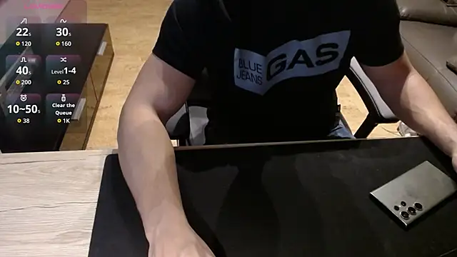 sensualman90 online show from March 2026 10:03:02 PM