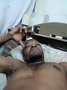 Snapshot of Negaomalinha1 chatting on February 2026 06:36:01 PM Negaomalinha1 online show from February 2026 06:36:01 PM