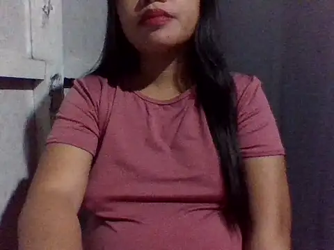 Snapshot of sweetprinces08 chatting on April 2026 02:43:01 PM sweetprinces08 online show from April 2026 02:43:01 PM