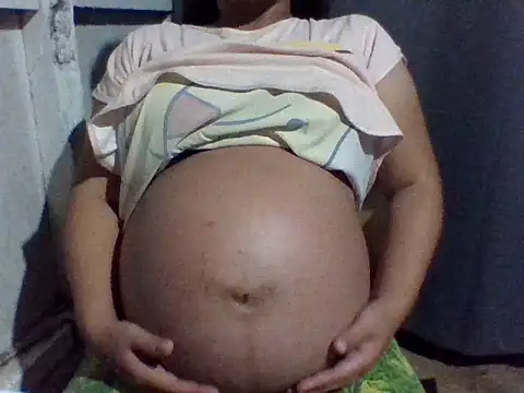 Snapshot of sweetprinces08 chatting on April 2026 11:49:02 AM sweetprinces08 online show from April 2026 11:49:02 AM