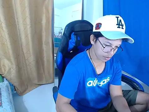 Snapshot of holly_oreo chatting on July 2026 03:14:01 PM holly oreo online show from July 2026 03:14:01 PM