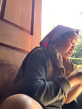 Snapshot of hinicky-0 chatting on February 2026 05:08:02 AM hinicky-0 online show from February 2026 05:08:02 AM