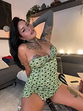 Snapshot of ReynaTatty chatting on July 2026 03:05:01 PM ReynaTatty online show from July 2026 03:05:01 PM