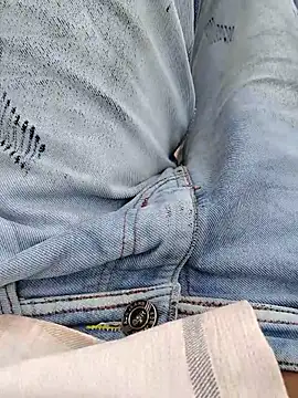 Cupalshow123 online show from April 2026 01:05:02 PM