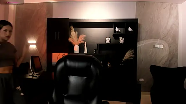 KayraLanne online show from May 2026 05:35:01 AM