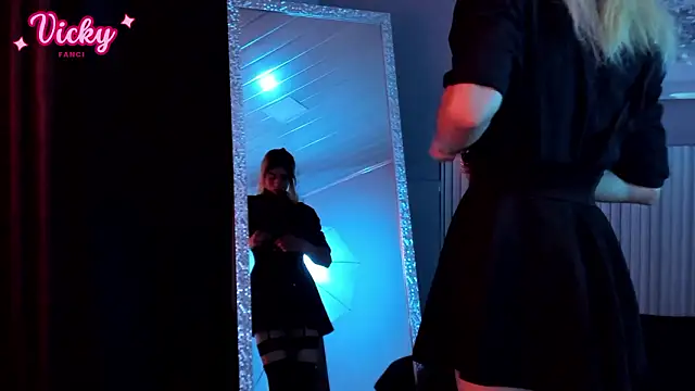 Snapshot of vicky_fant4sy chatting on February 2026 01:21:02 PM vicky fant4sy online show from February 2026 01:21:02 PM