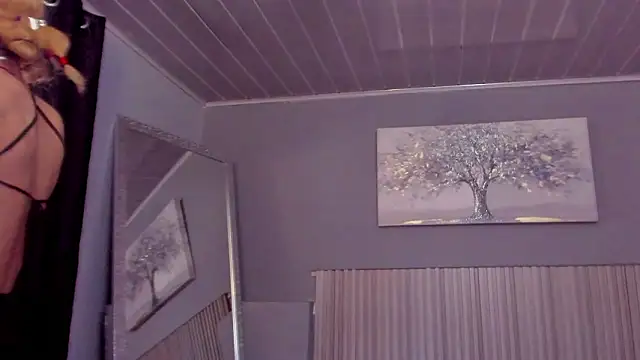 Snapshot of vicky_fant4sy chatting on March 2026 01:05:01 PM vicky fant4sy online show from March 2026 01:05:01 PM