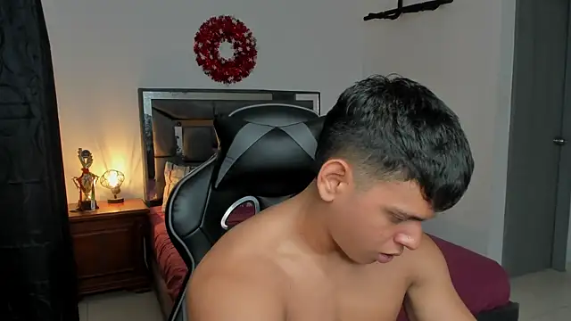 Snapshot of stefan_leenox chatting on January 2026 03:06:01 PM stefan leenox online show from January 2026 03:06:01 PM