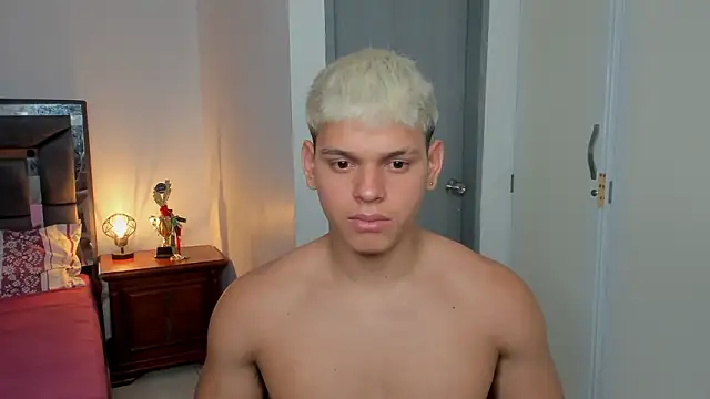 Snapshot of stefan_leenox chatting on February 2026 08:20:01 PM stefan leenox online show from February 2026 08:20:01 PM