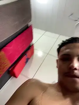 Snapshot of Wellington00_ chatting on February 2026 04:51:01 PM Wellington00 online show from February 2026 04:51:01 PM